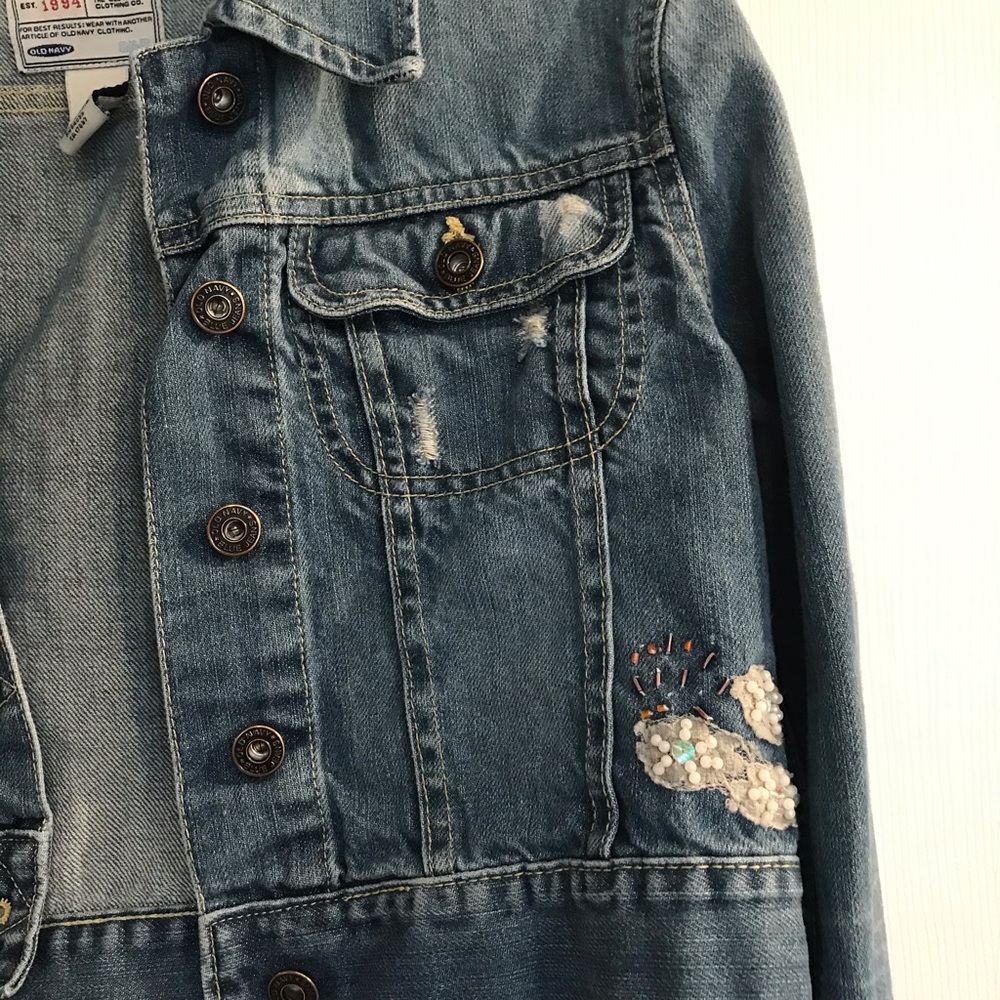 Old Navy crop Jean jacket size medium - Picture 5 of 6
